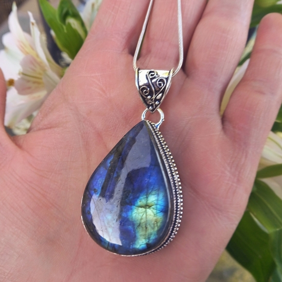 Stunning Blue Flash Labradorite Sterling Necklace